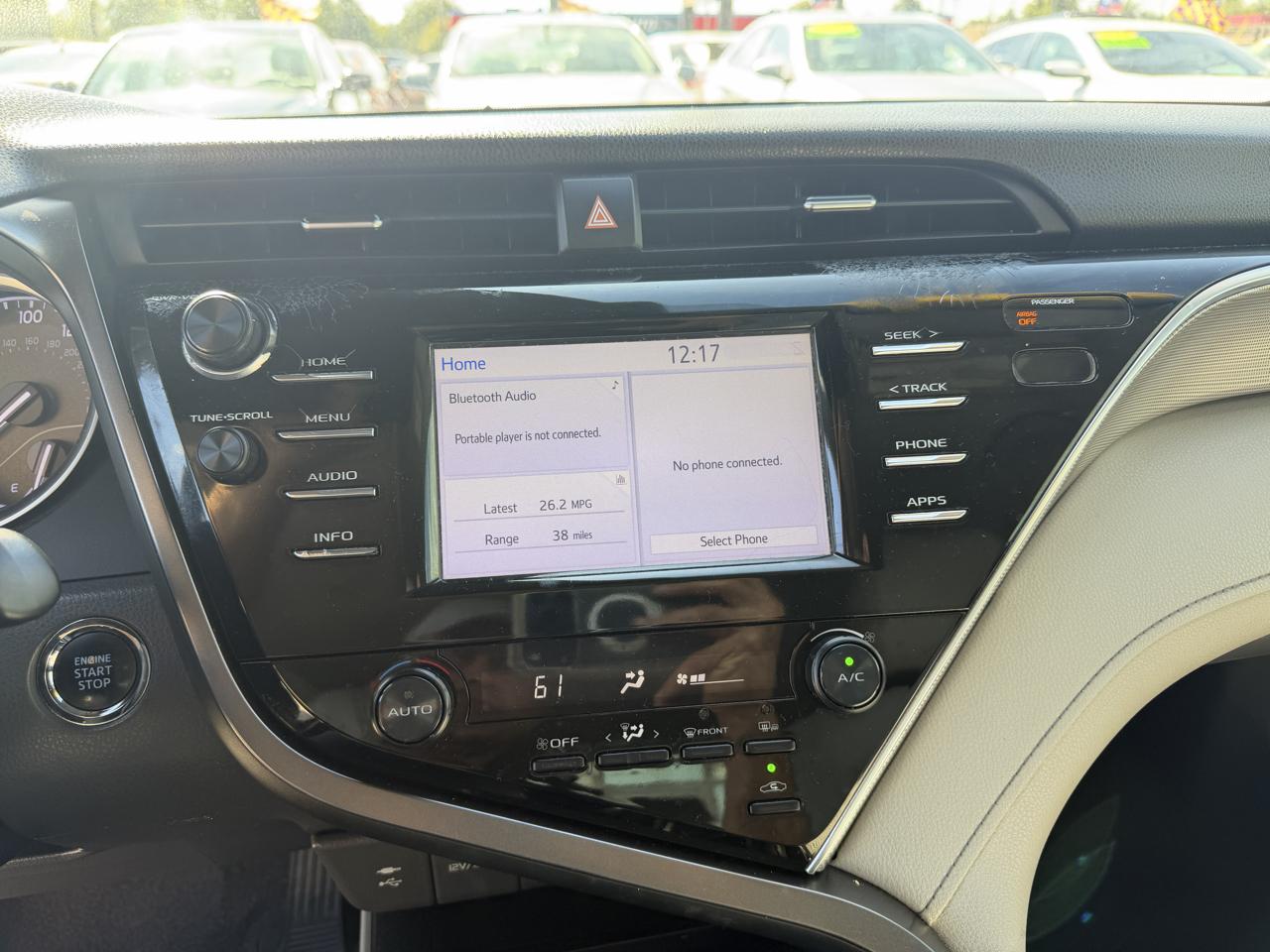 Toyota Camry XLE Auto (Natl) 2018