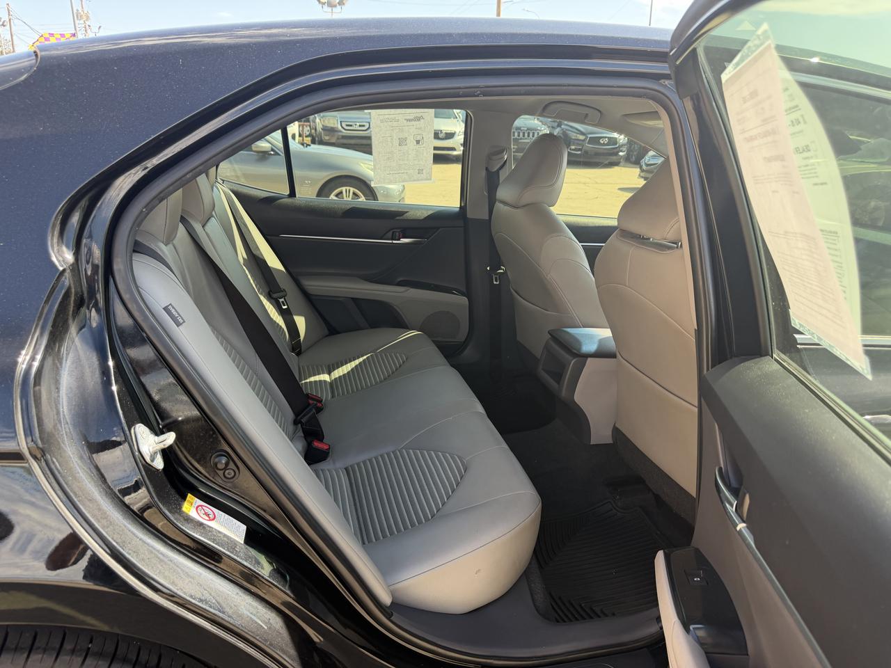 Toyota Camry XLE Auto (Natl) 2018