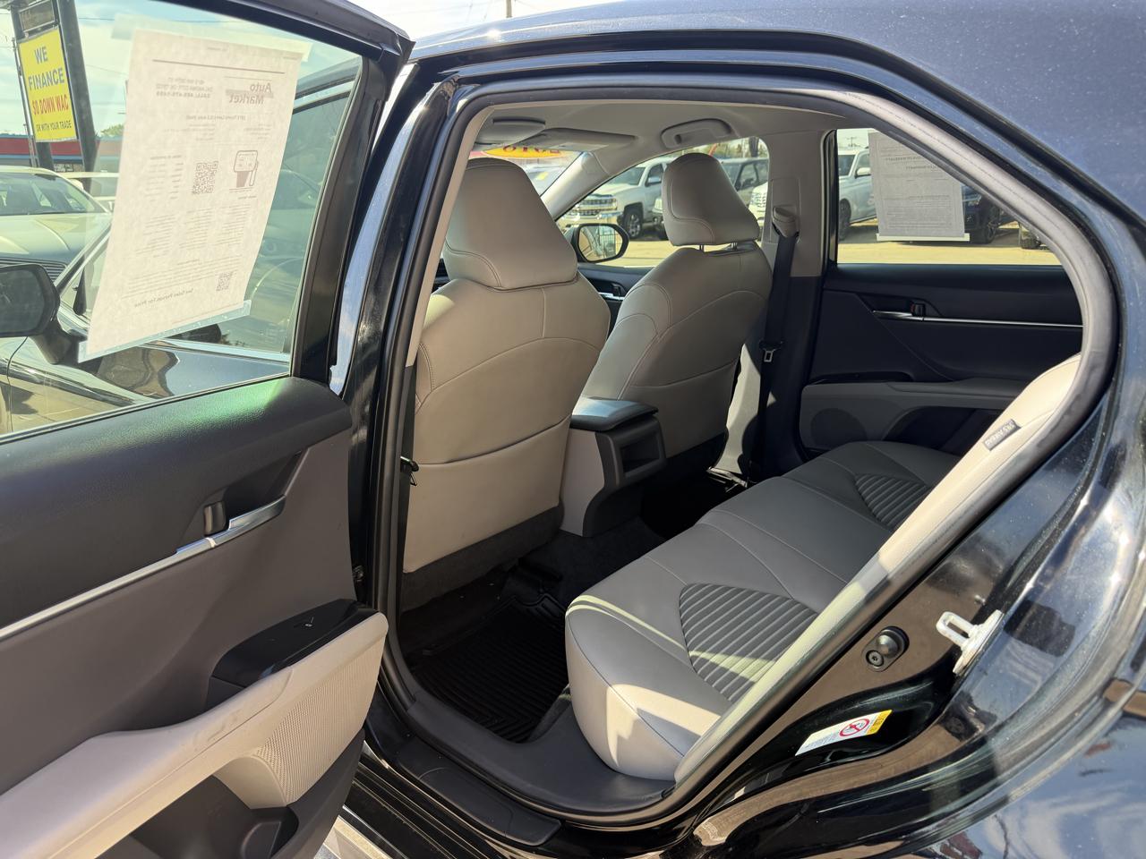 Toyota Camry XLE Auto (Natl) 2018