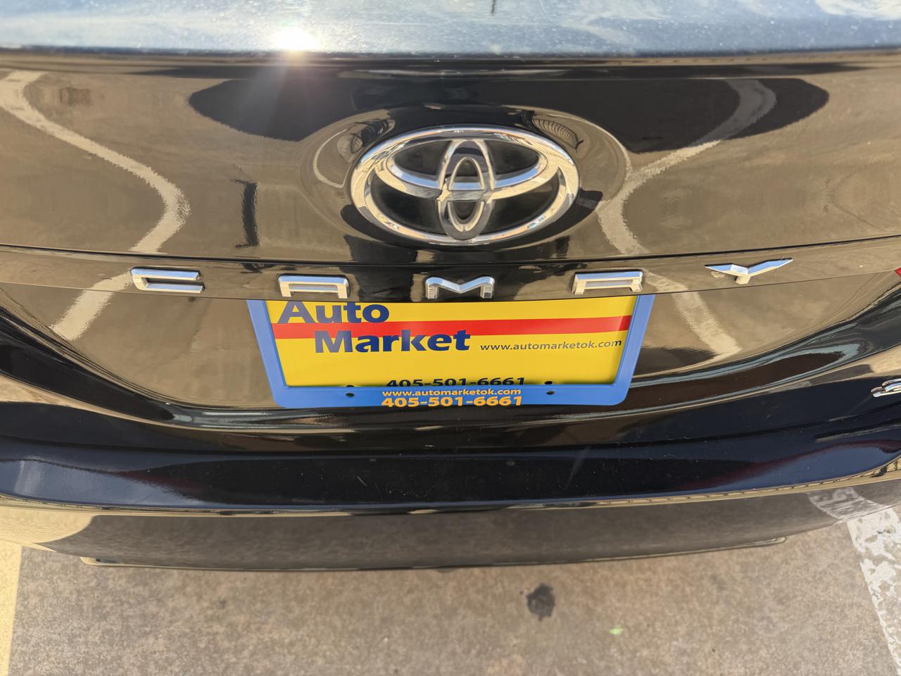 Toyota Camry XLE Auto (Natl) 2018