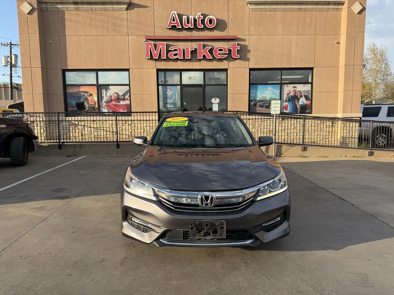 Honda Accord Sedan EX-L CVT w/Navi & Honda Sensing 2017