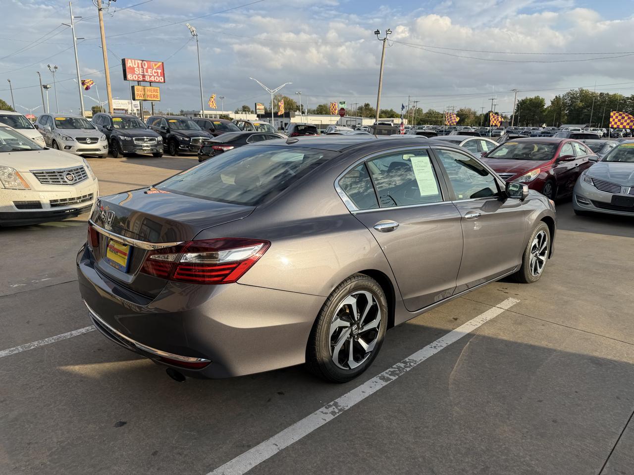 Honda Accord Sedan EX-L CVT w/Navi & Honda Sensing 2017