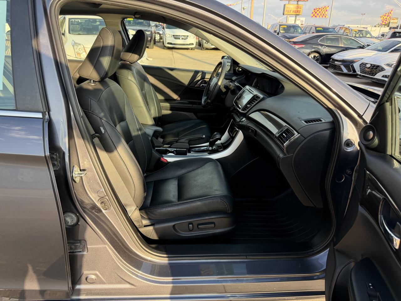 Honda Accord Sedan EX-L CVT w/Navi & Honda Sensing 2017