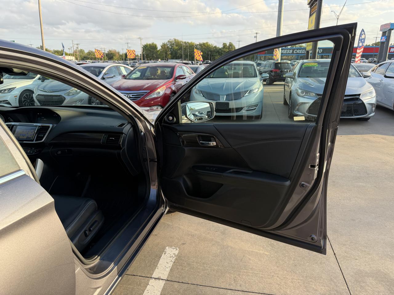 Honda Accord Sedan EX-L CVT w/Navi & Honda Sensing 2017