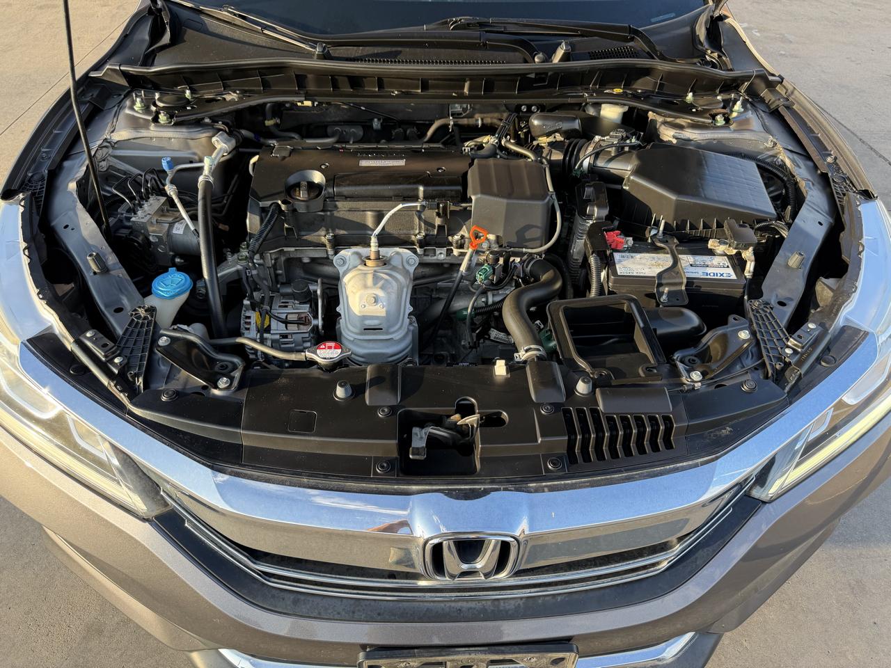 Honda Accord Sedan EX-L CVT w/Navi & Honda Sensing 2017