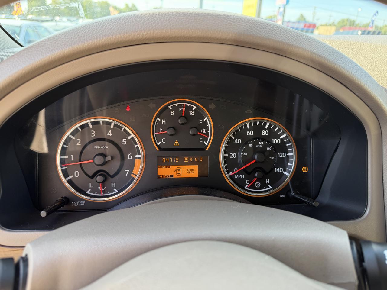 Nissan Armada 2WD 4dr SL 2012