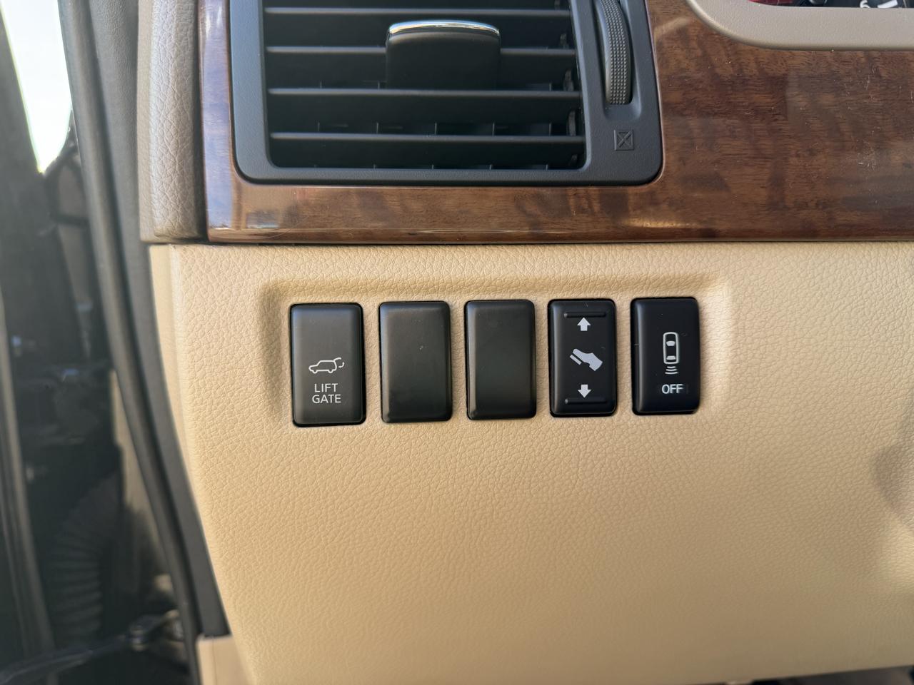 Nissan Armada 2WD 4dr SL 2012