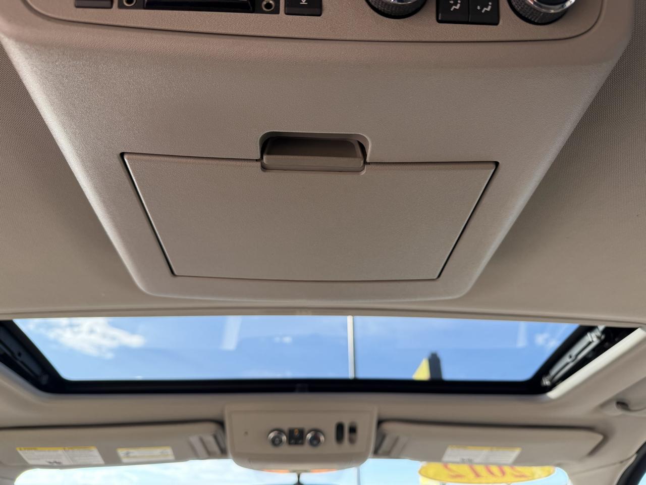 Nissan Armada 2WD 4dr SL 2012
