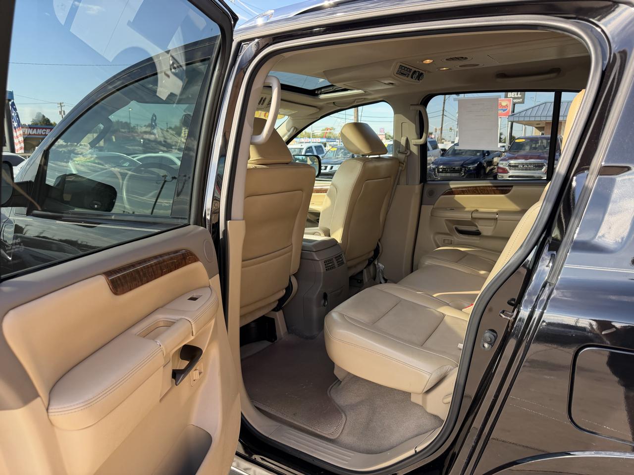 Nissan Armada 2WD 4dr SL 2012