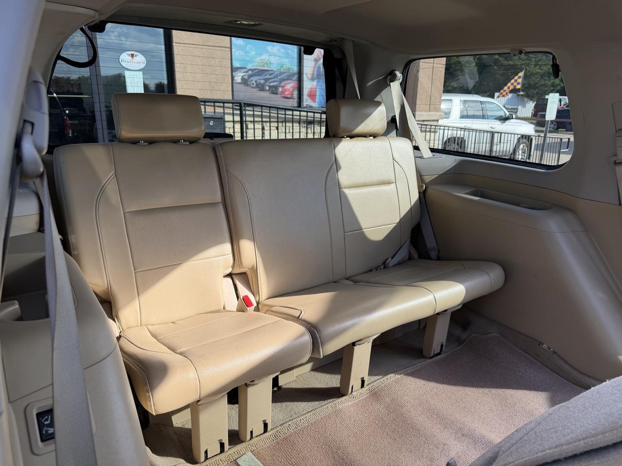 Nissan Armada 2WD 4dr SL 2012
