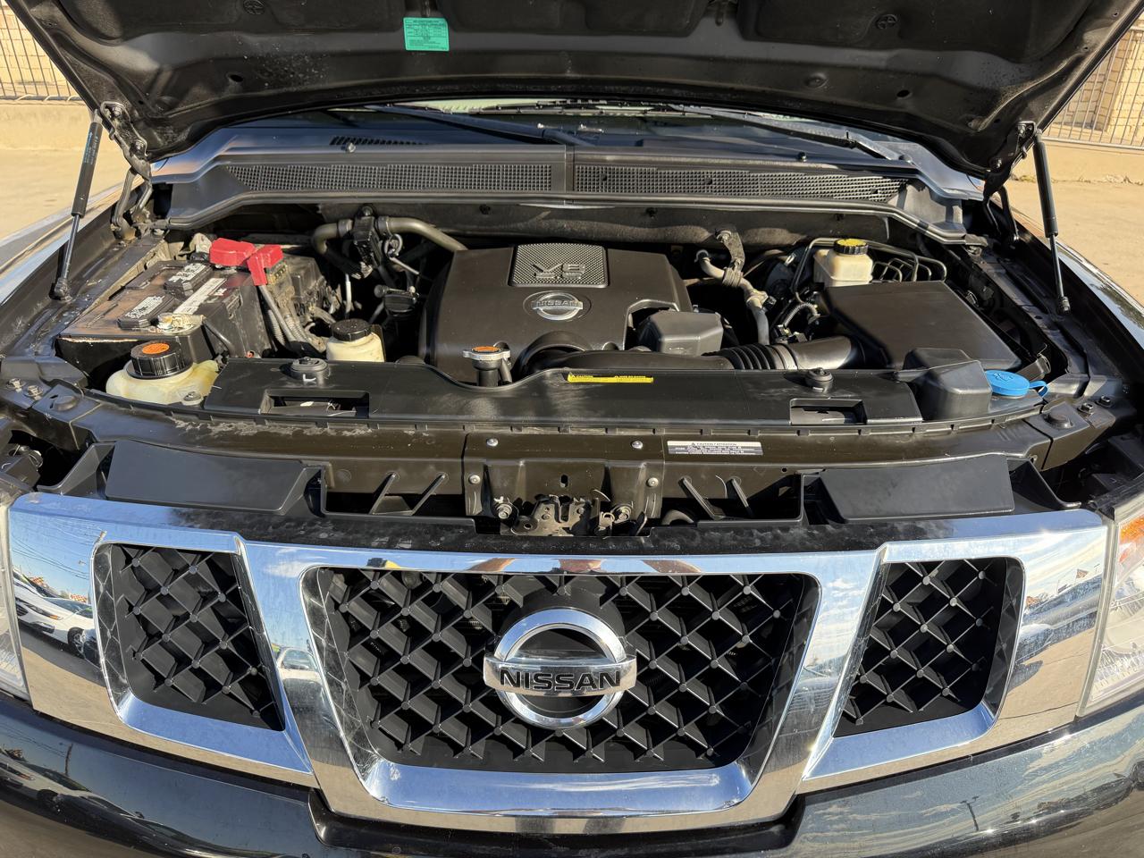Nissan Armada 2WD 4dr SL 2012
