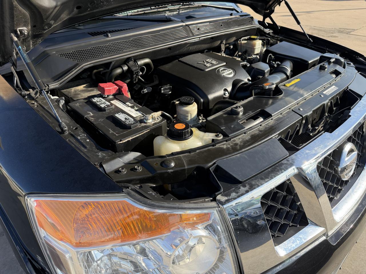 Nissan Armada 2WD 4dr SL 2012