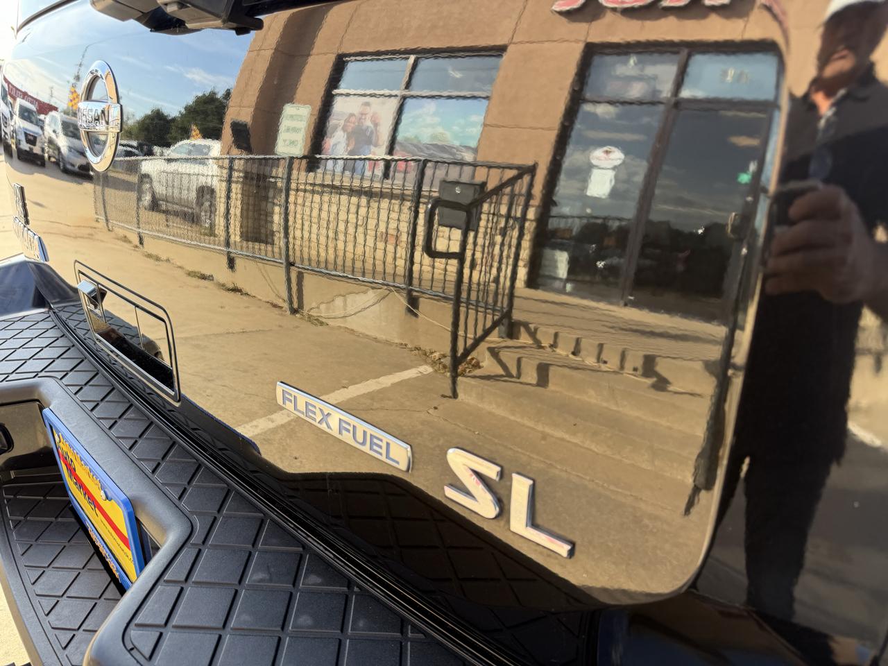 Nissan Armada 2WD 4dr SL 2012