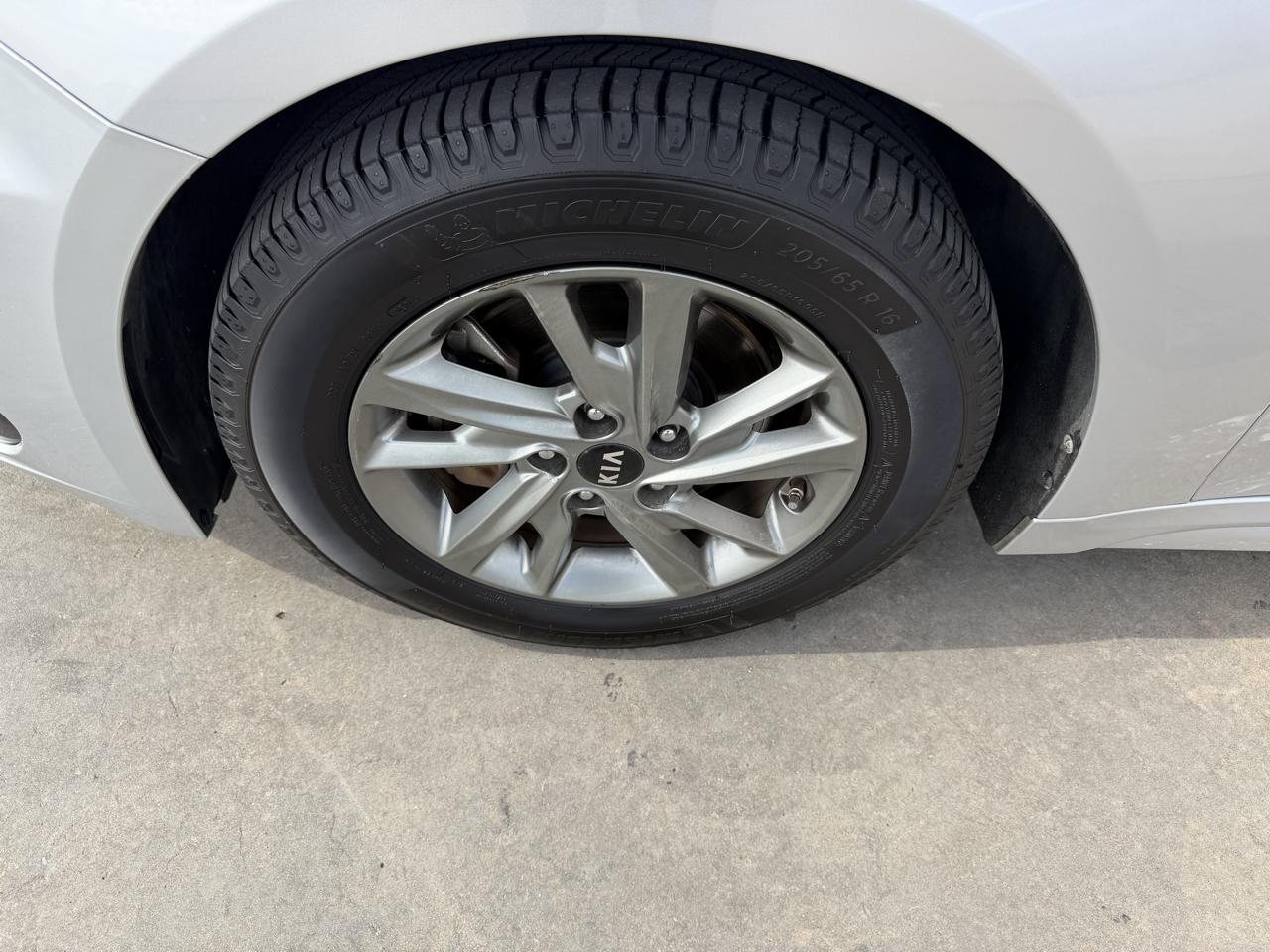 Kia Optima LX Auto 2019