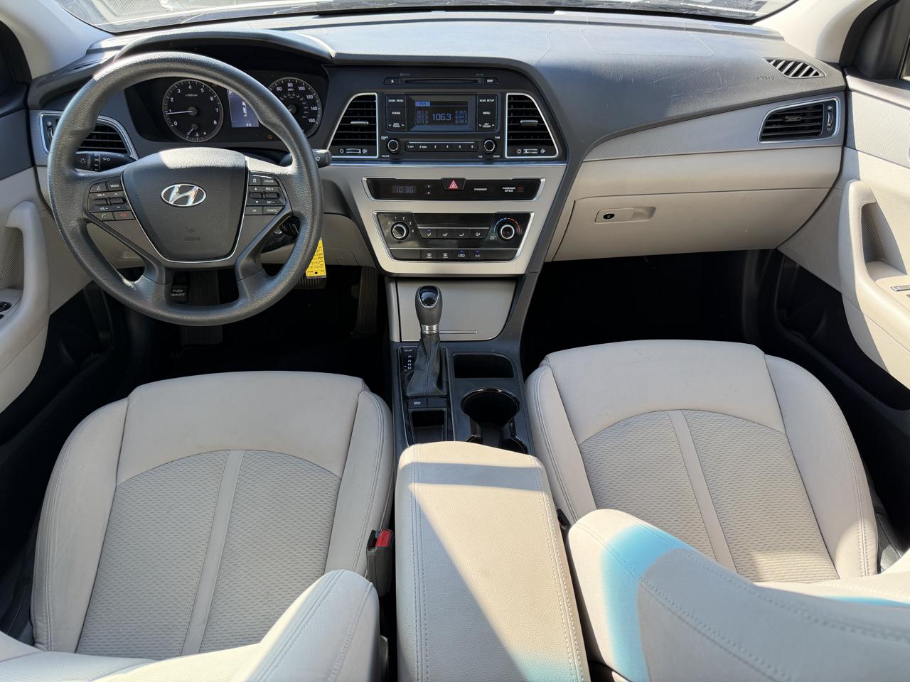 Hyundai Sonata 4dr Sdn 2.4L SE 2015