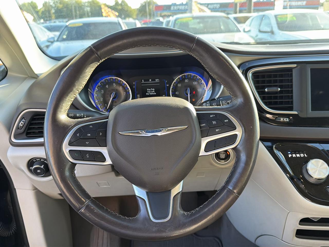 Chrysler Pacifica Touring L FWD 2019