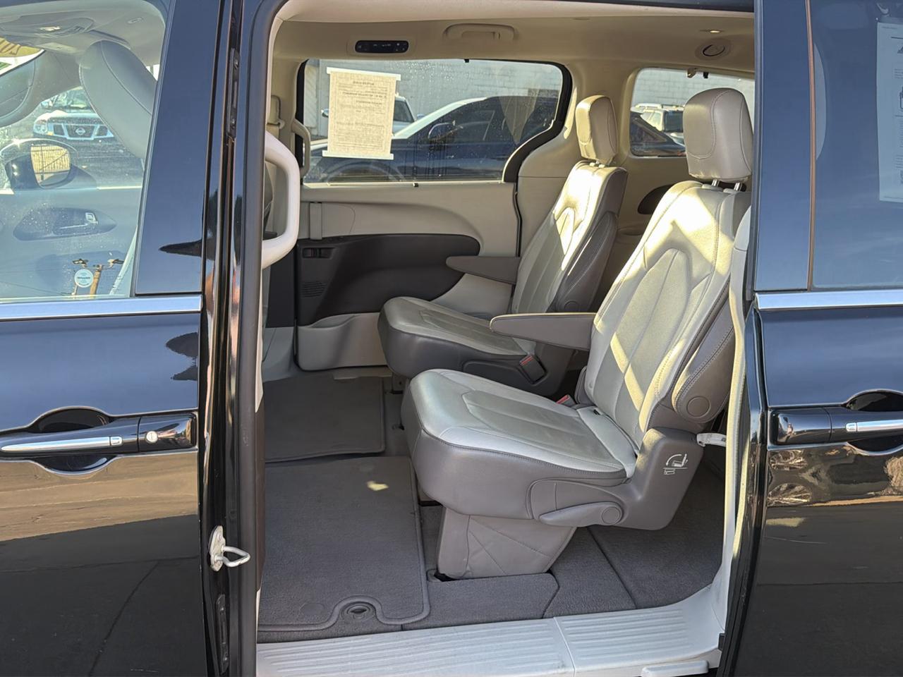 Chrysler Pacifica Touring L FWD 2019