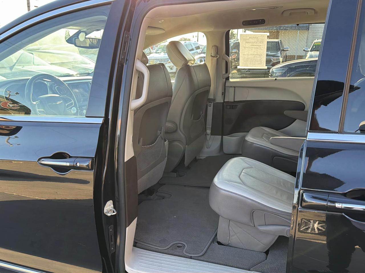 Chrysler Pacifica Touring L FWD 2019