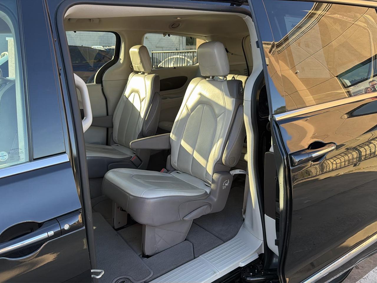 Chrysler Pacifica Touring L FWD 2019