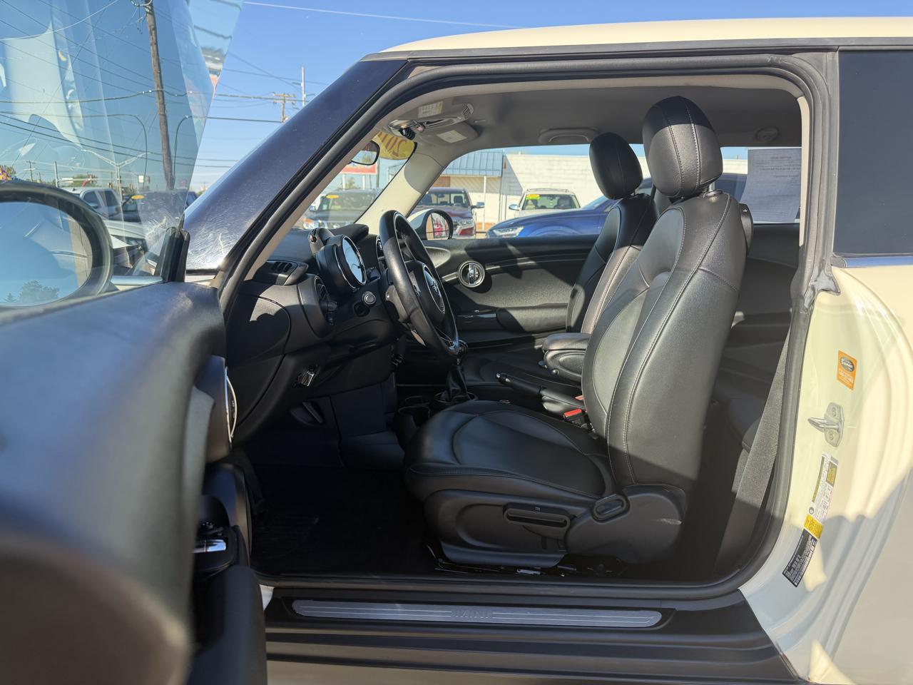 MINI Hardtop 2 Door Cooper FWD 2019
