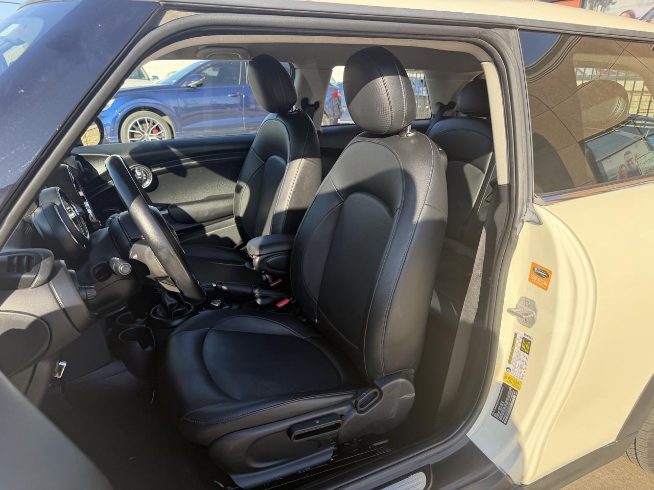 MINI Hardtop 2 Door Cooper FWD 2019