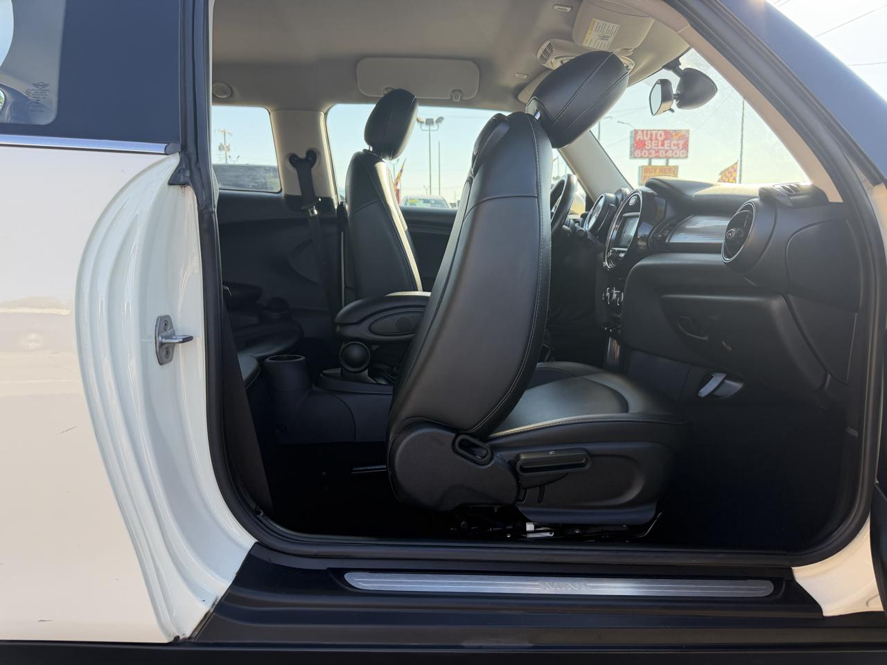 MINI Hardtop 2 Door Cooper FWD 2019