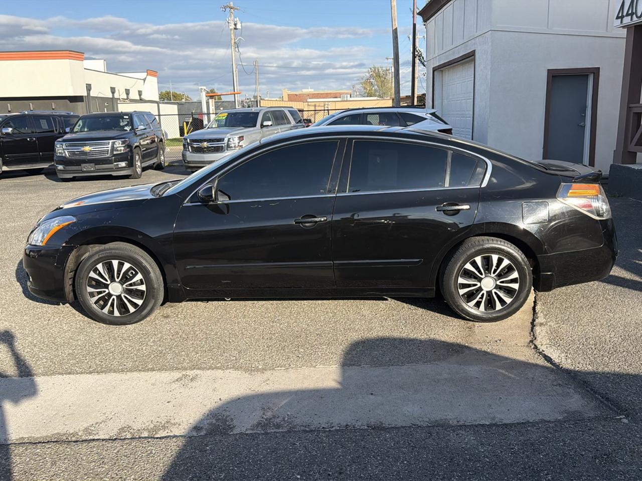 Nissan Altima 4dr Sdn I4 CVT 2.5 S 2012
