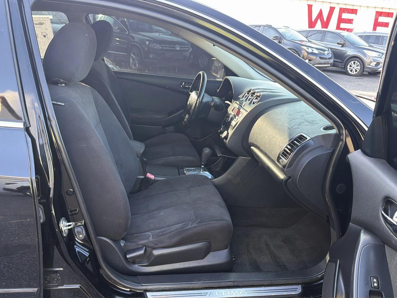 Nissan Altima 4dr Sdn I4 CVT 2.5 S 2012