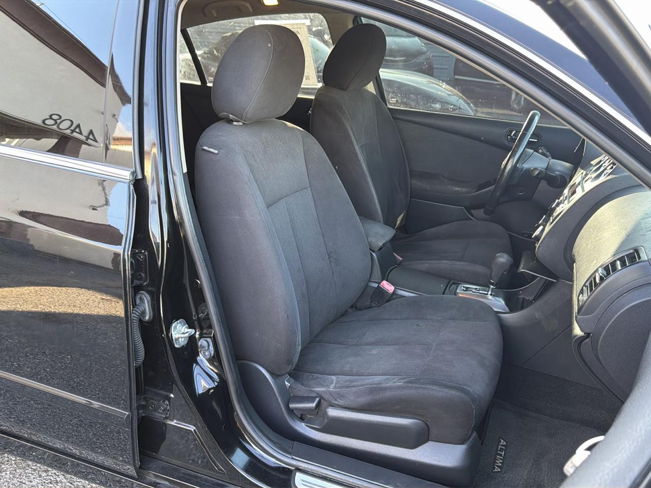 Nissan Altima 4dr Sdn I4 CVT 2.5 S 2012