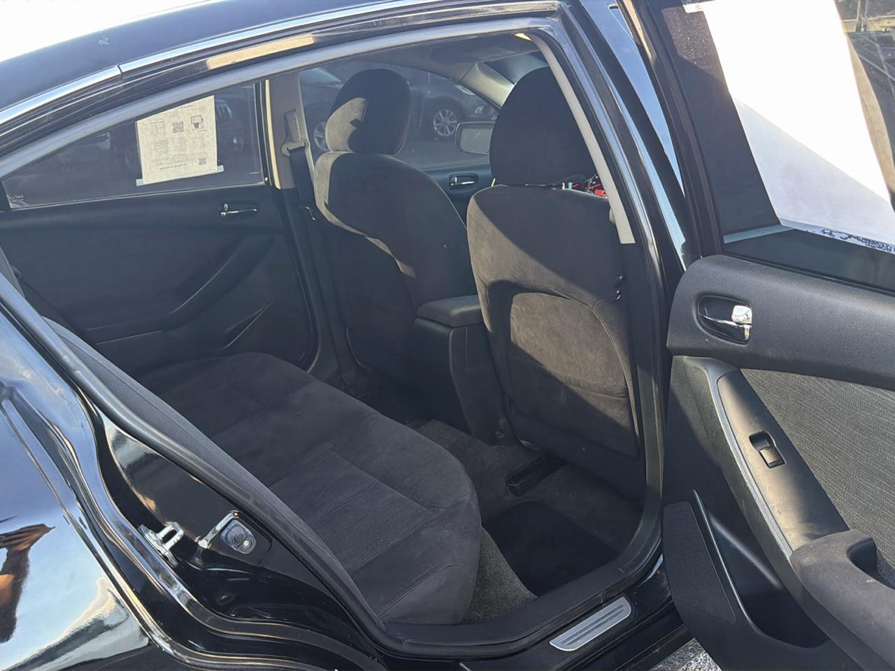 Nissan Altima 4dr Sdn I4 CVT 2.5 S 2012