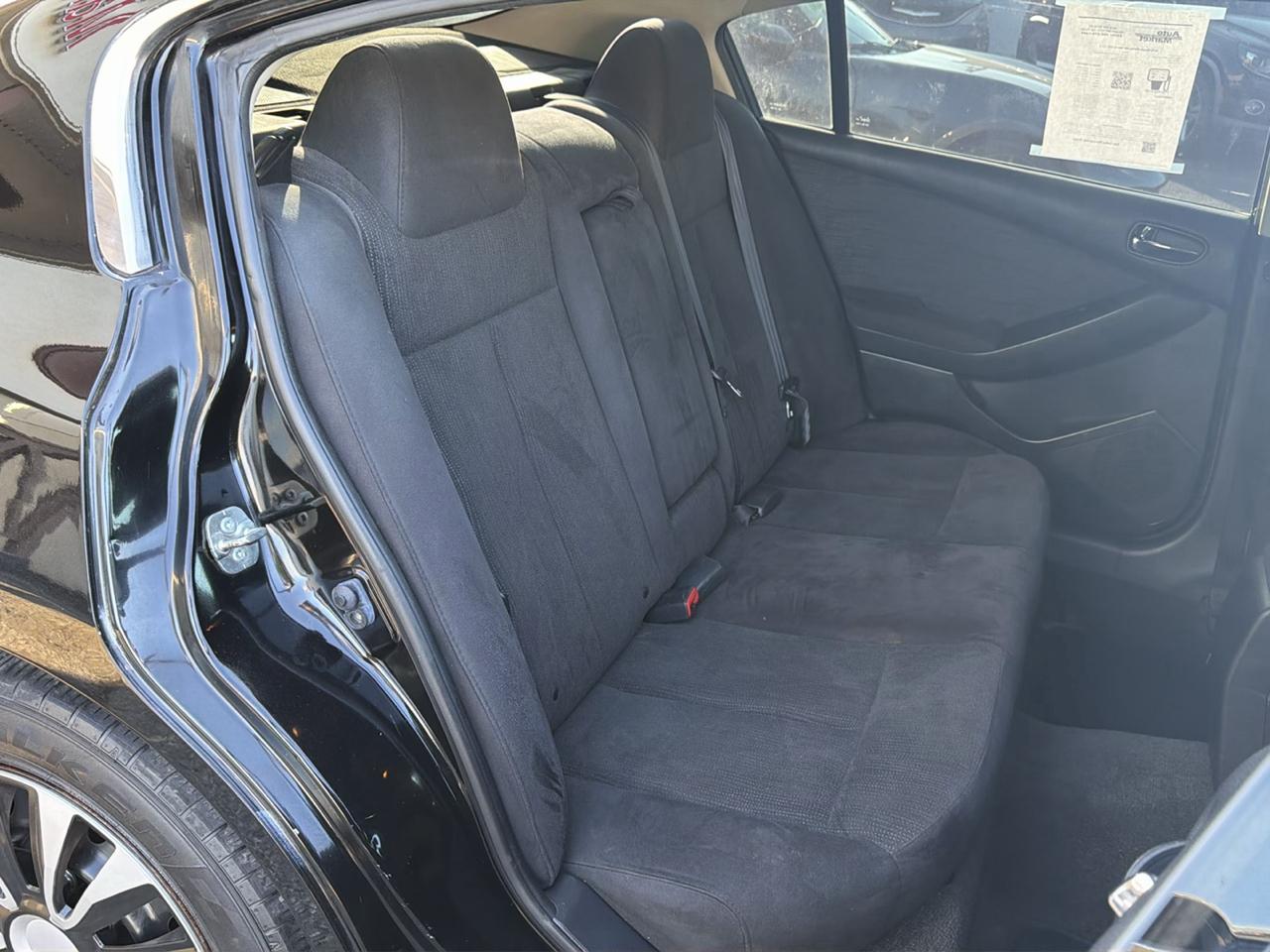 Nissan Altima 4dr Sdn I4 CVT 2.5 S 2012