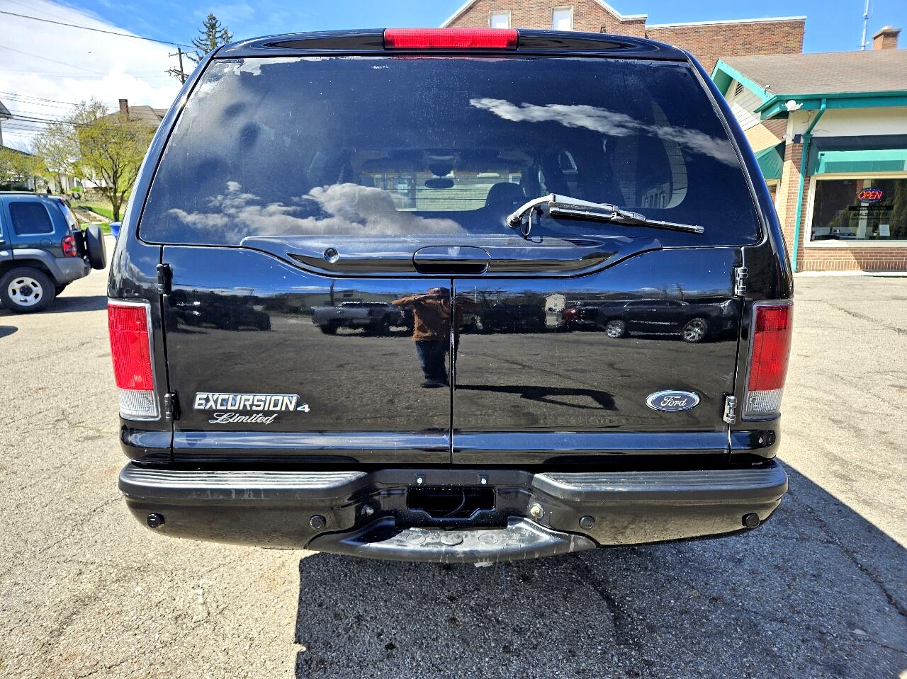 2004 Ford Excursion Limited 6.0L 4WD 8