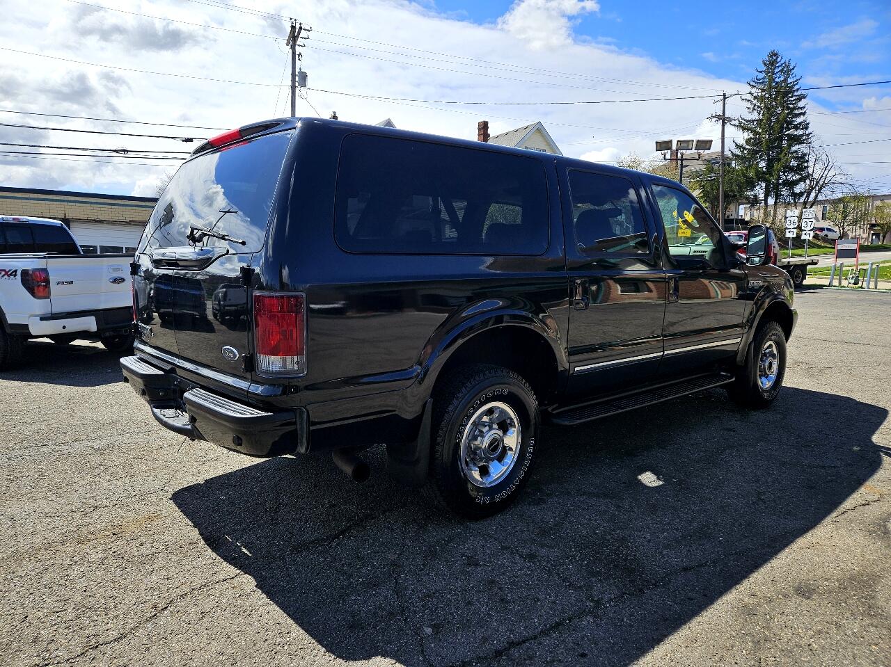 2004 Ford Excursion Limited 6.0L 4WD 10