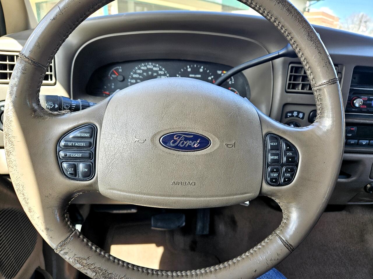 2004 Ford Excursion Limited 6.0L 4WD 19