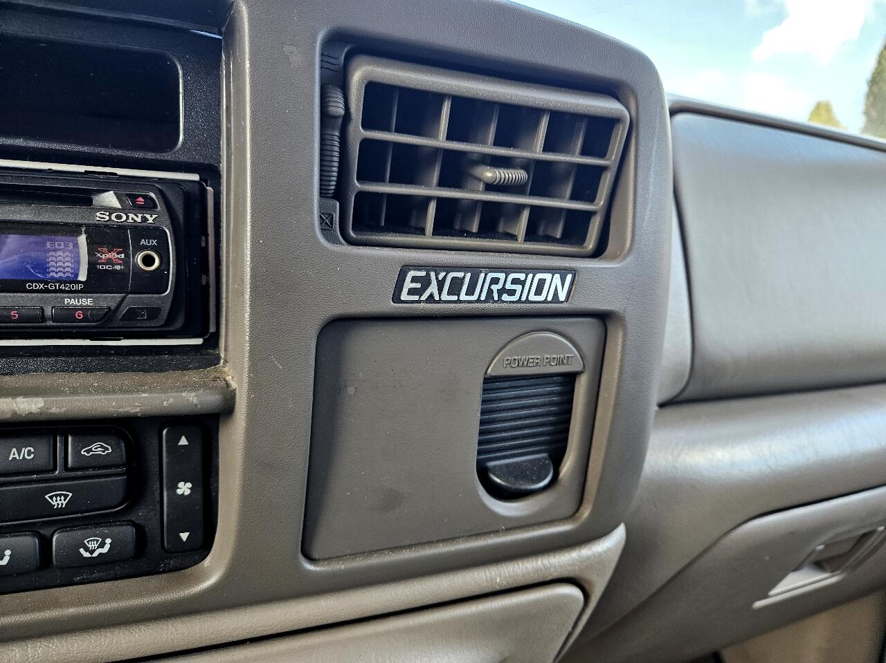 2004 Ford Excursion Limited 6.0L 4WD 23