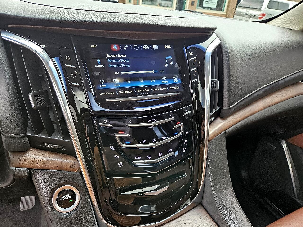 2016 Cadillac Escalade Luxury 4WD 22