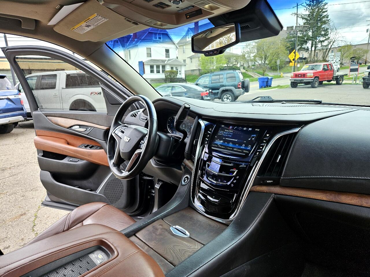2016 Cadillac Escalade Luxury 4WD 29