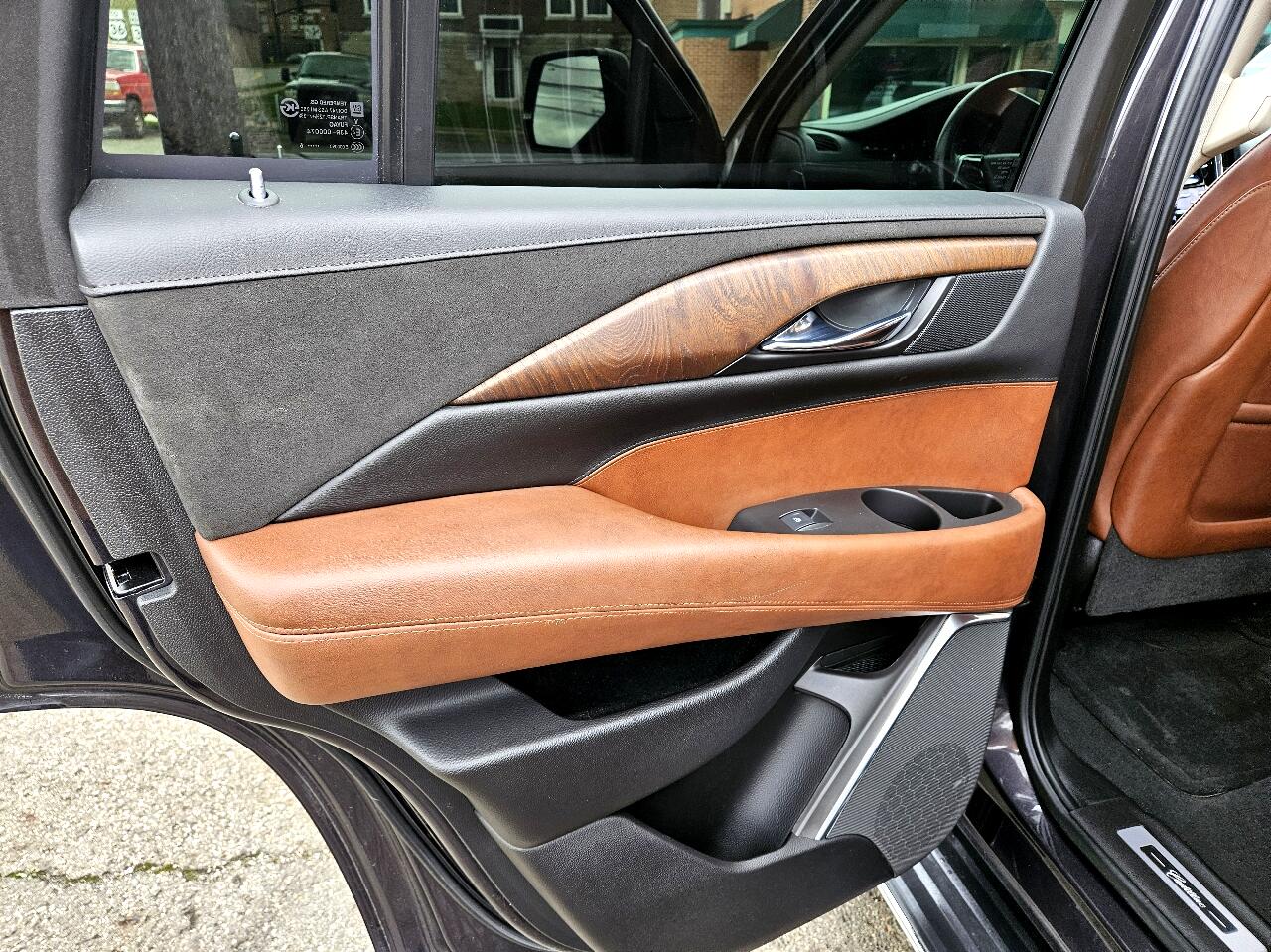 2016 Cadillac Escalade Luxury 4WD 48