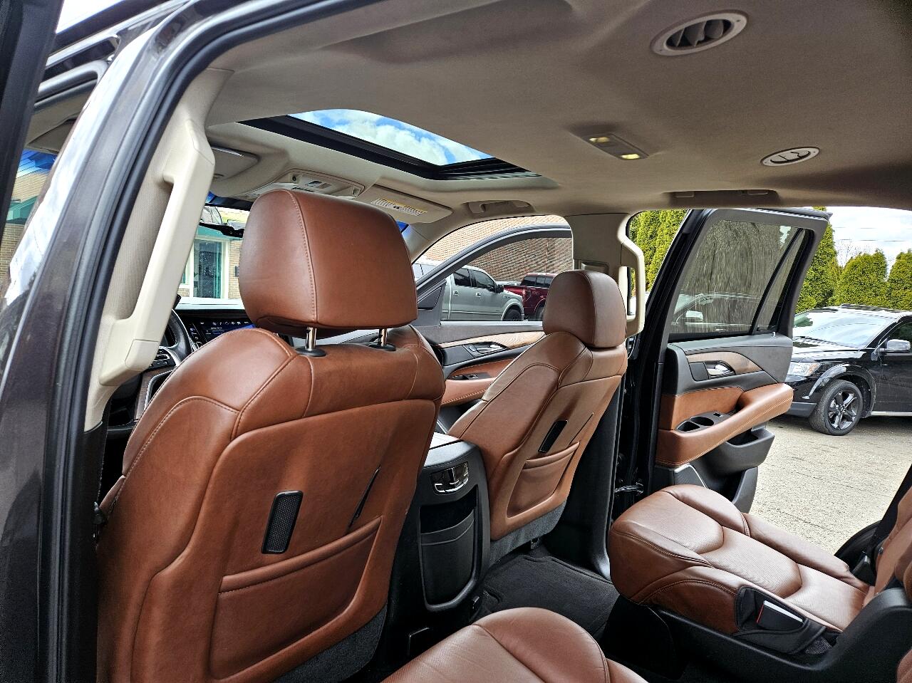 2016 Cadillac Escalade Luxury 4WD 49