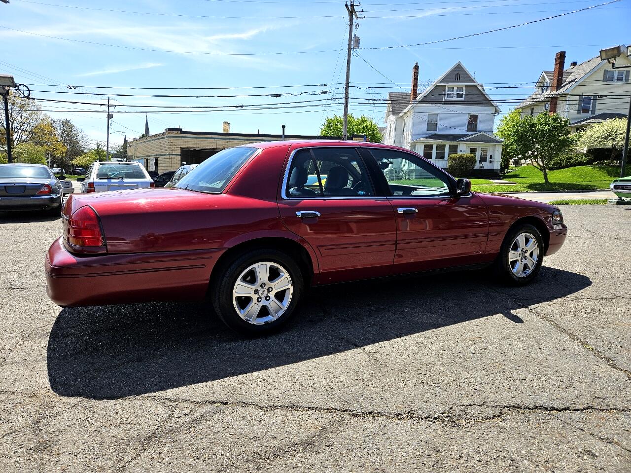 2003 Ford Crown Victoria LX 14