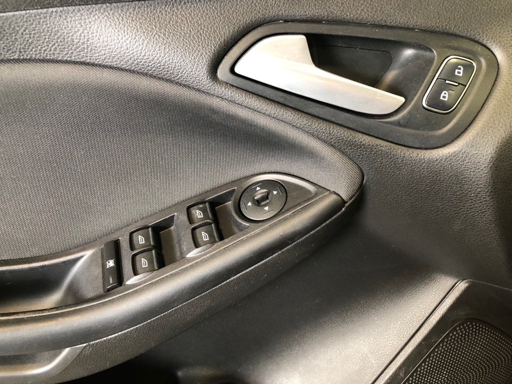 Ford Focus 4dr Sdn SE 2016