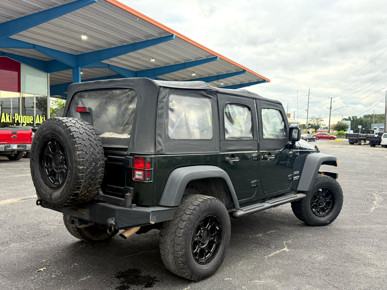 Jeep Wrangler Unlimited Sport 4WD 2010