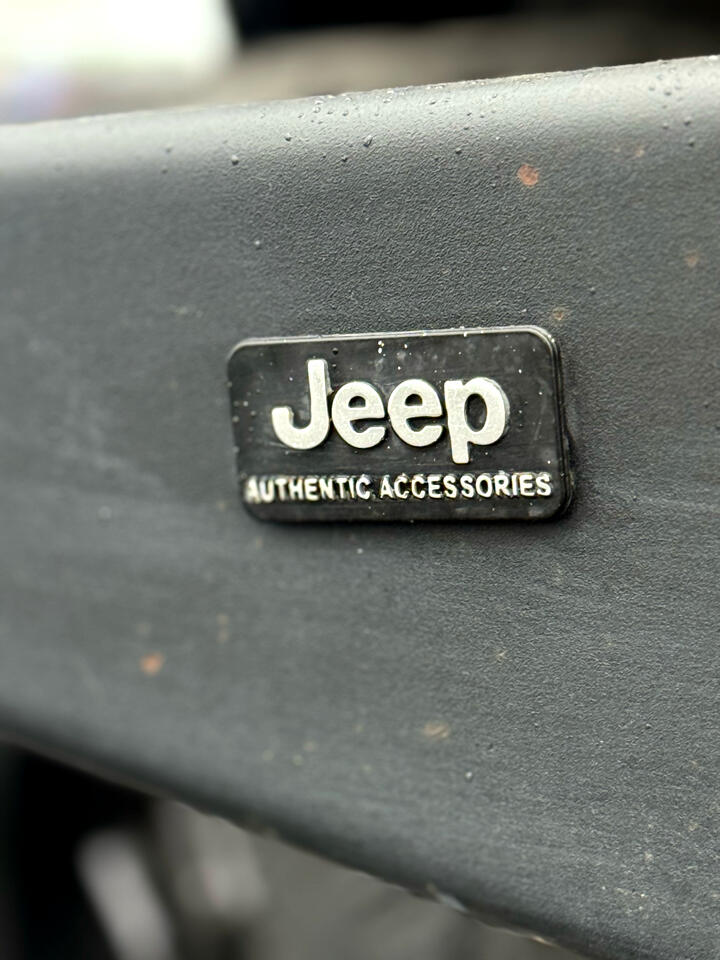 Jeep Wrangler Unlimited Sport 4WD 2010