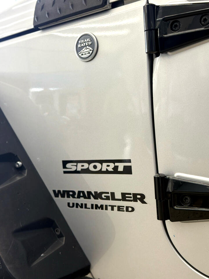 Jeep Wrangler Unlimited Sport 4WD 2012