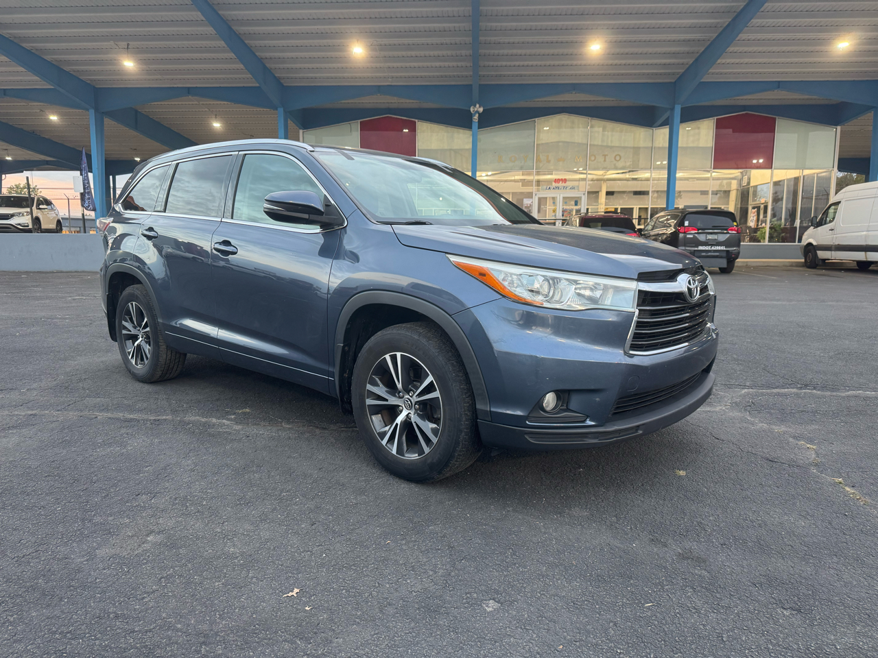 Toyota Highlander XLE AWD V6 2016