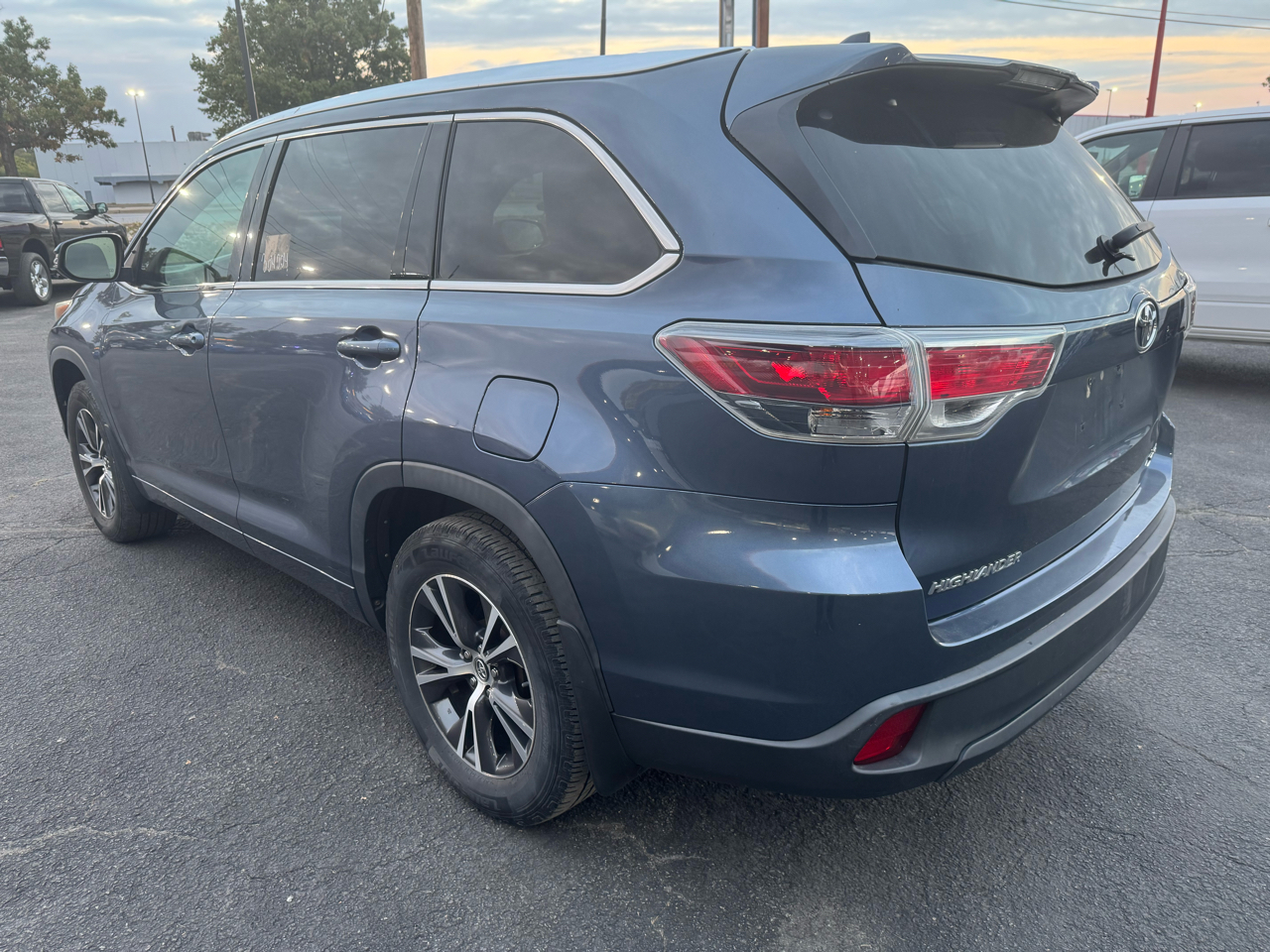 Toyota Highlander XLE AWD V6 2016