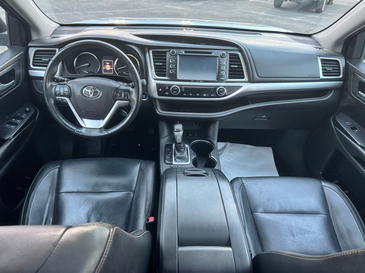 Toyota Highlander XLE AWD V6 2016