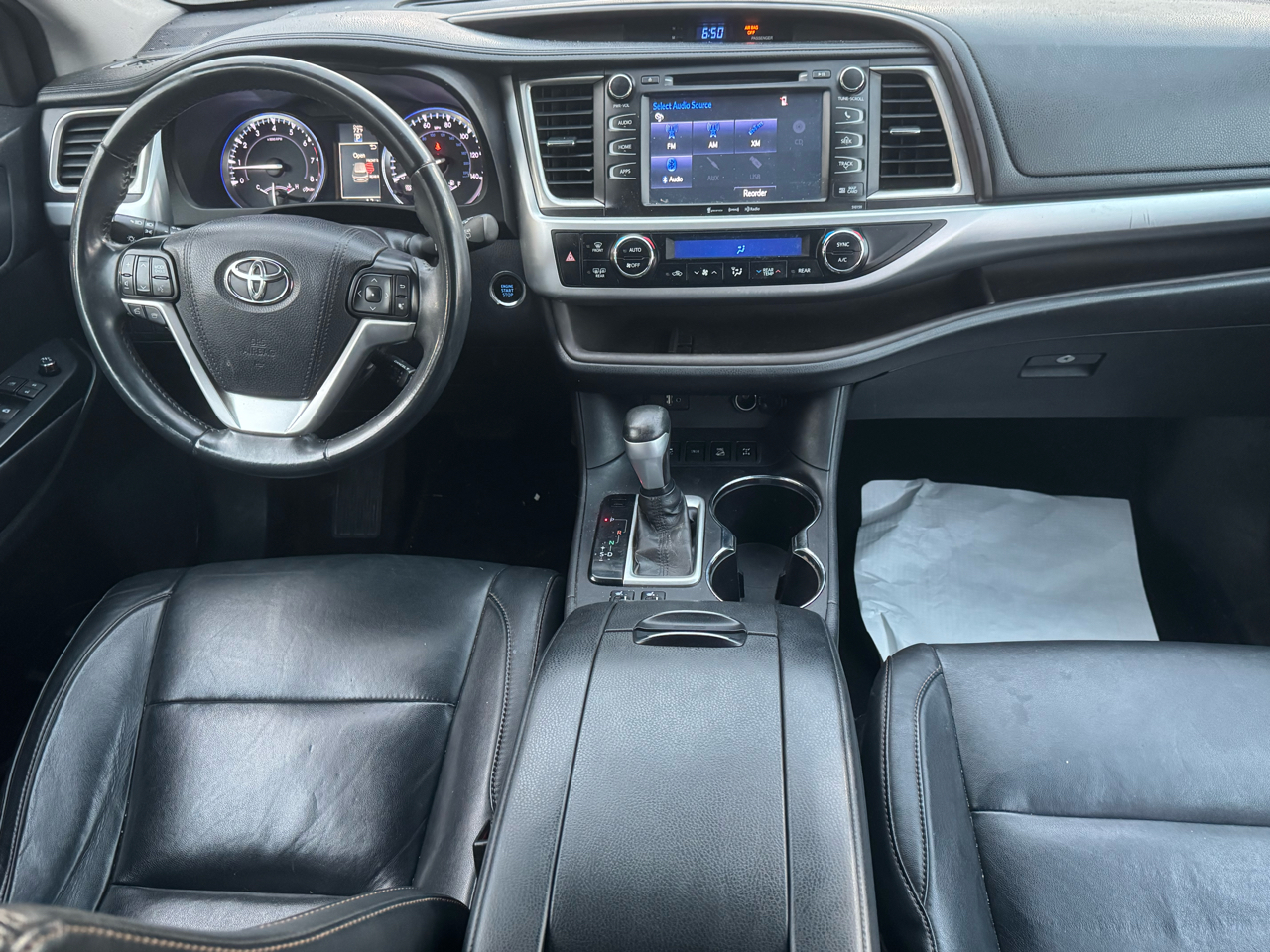 Toyota Highlander XLE AWD V6 2016