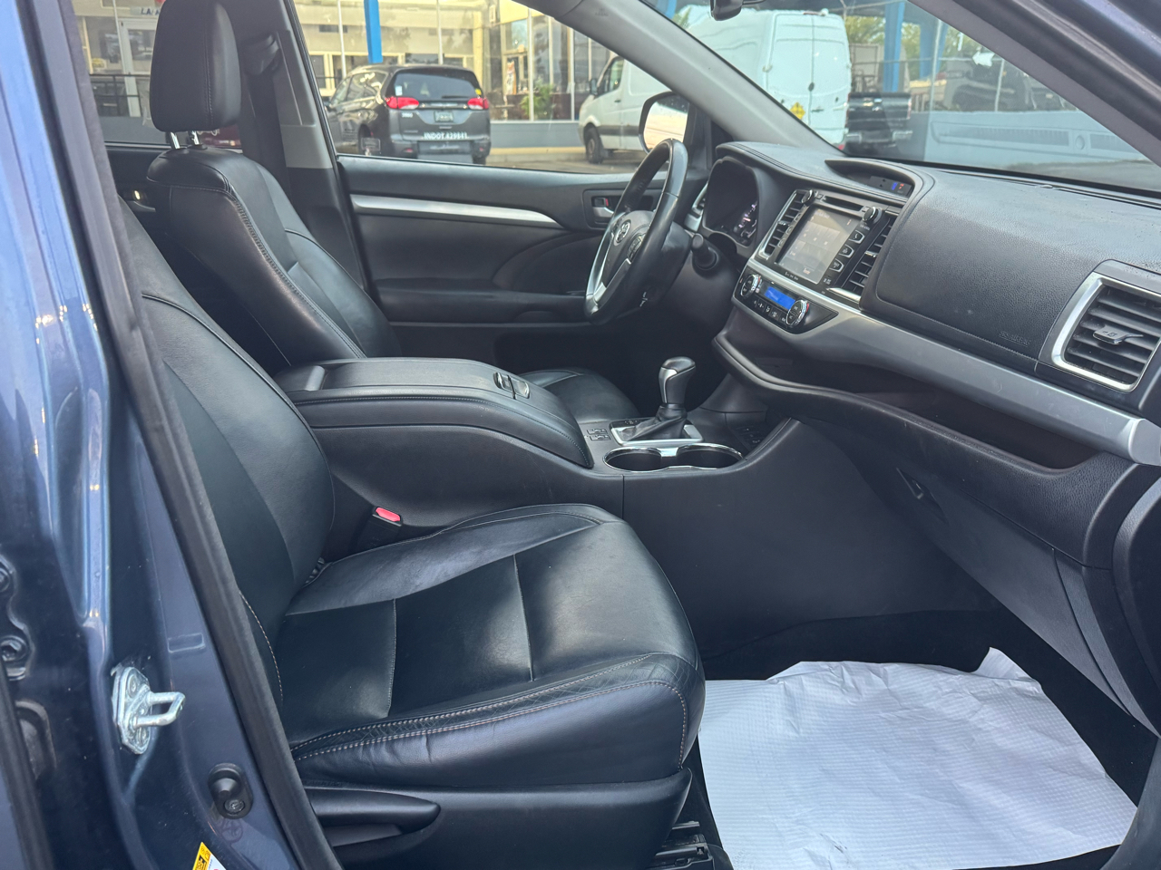 Toyota Highlander XLE AWD V6 2016