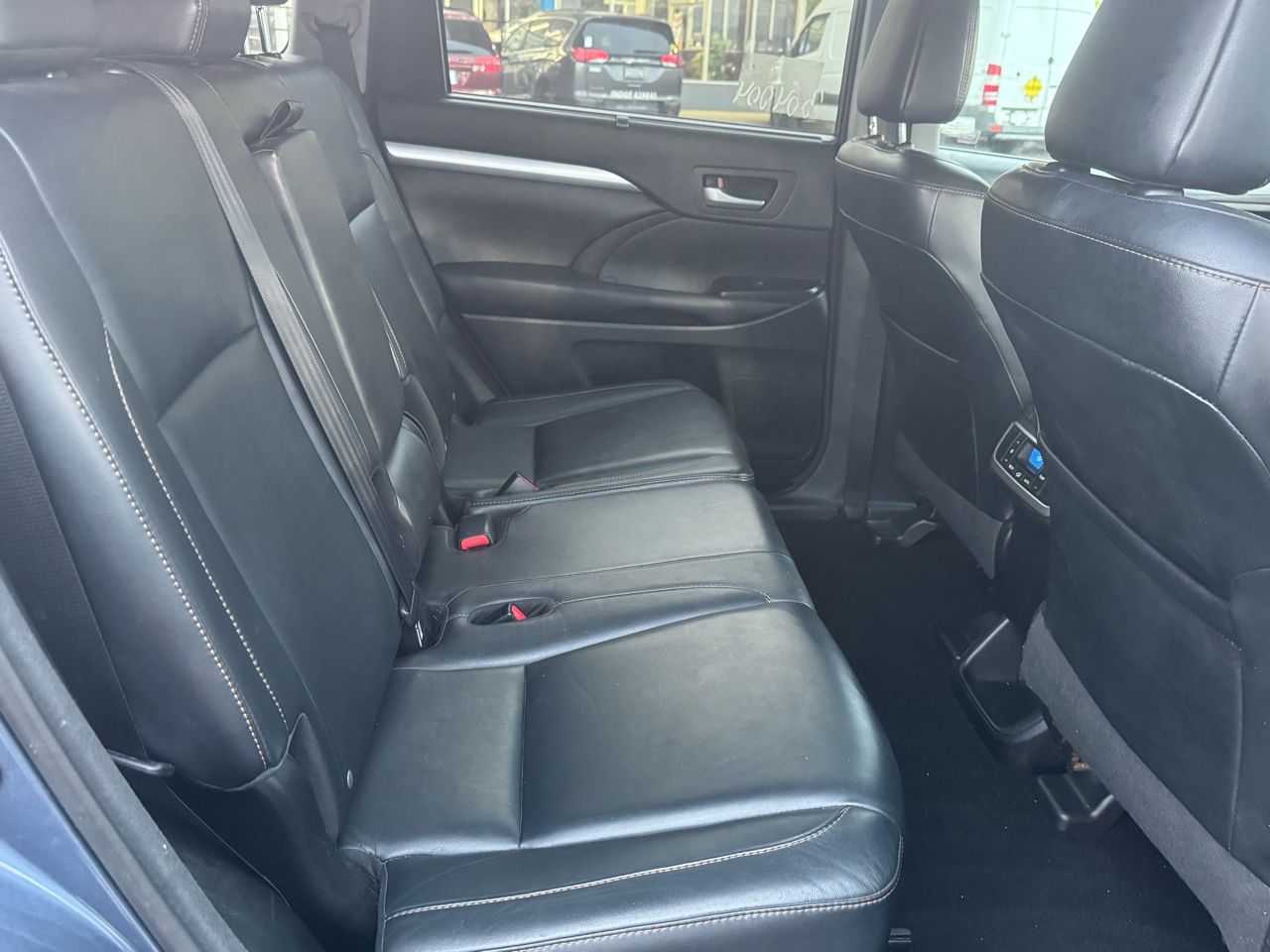 Toyota Highlander XLE AWD V6 2016
